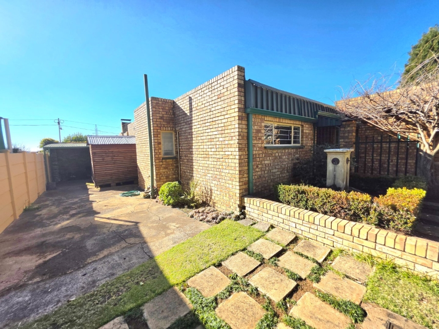 5 Bedroom Property for Sale in Panorama Free State